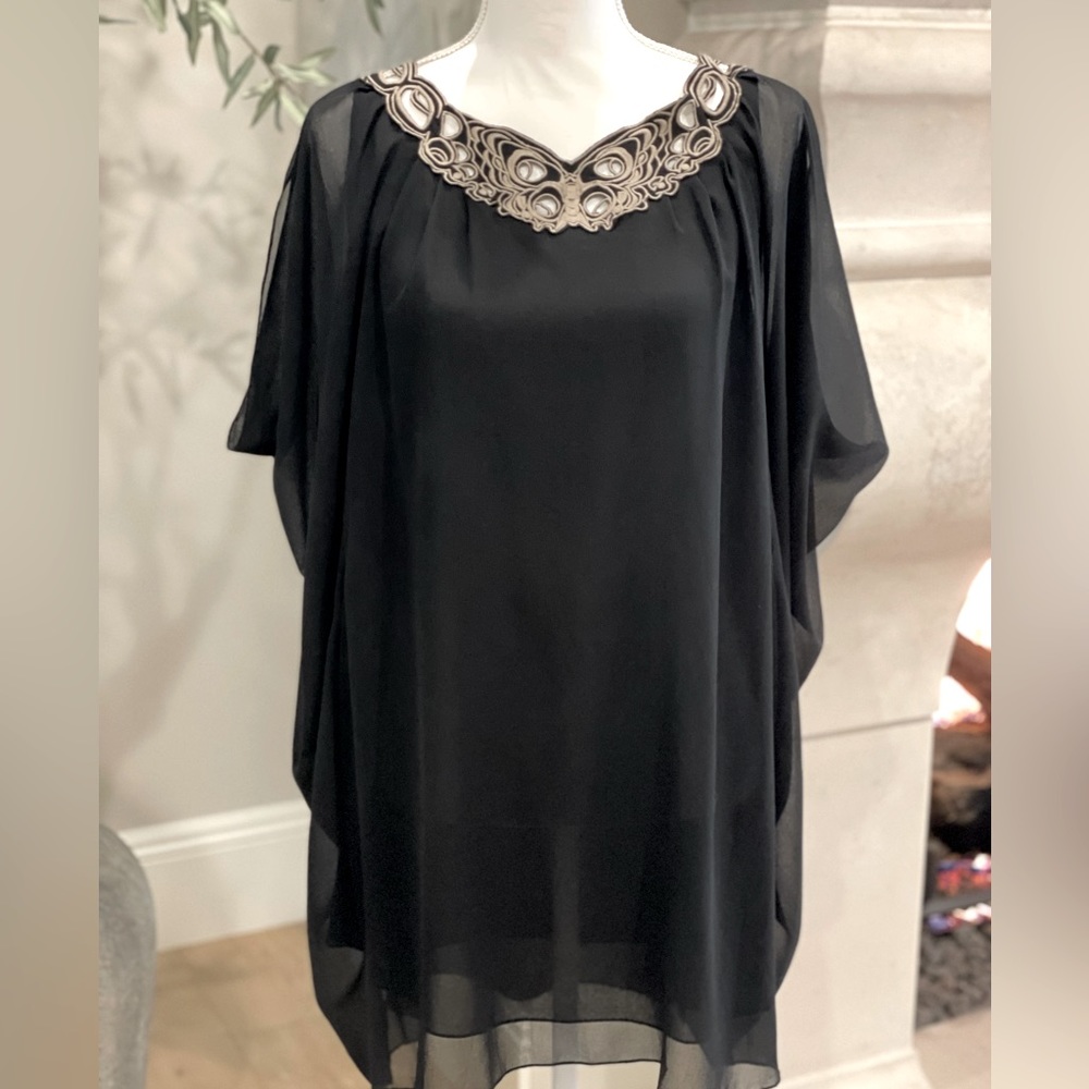 NWT Black butterfly embroidered dress XS